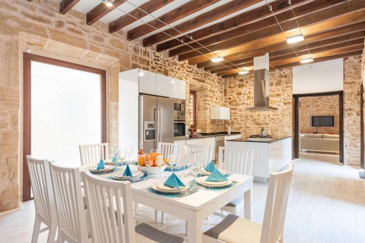 Casa Sa Pedra, En El Centro Historico De Alcudia 빌라 외부 사진